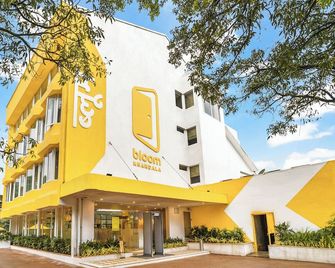 Bloom Hotel - Khandala - Lonavala - Rakennus