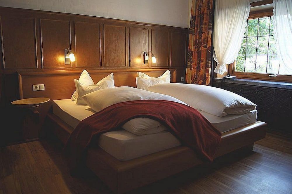 Elektro-Hotel Rosenhaus Gmbh - Velbert - Slaapkamer