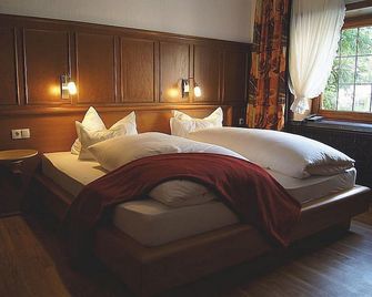 Elektro-Hotel Rosenhaus Gmbh - Velbert - Slaapkamer
