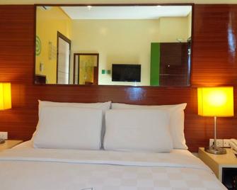 Go Hotels Tacloban - Tacloban City - Bedroom