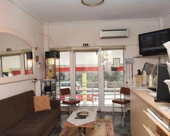 Hotel Dias Apartment - Makrygialos - Sala de estar
