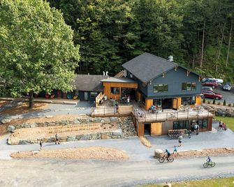 Madbush Falls - Waitsfield - Gebouw