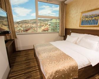 Hotel Bistrik City Center - Sarajevo - Habitación