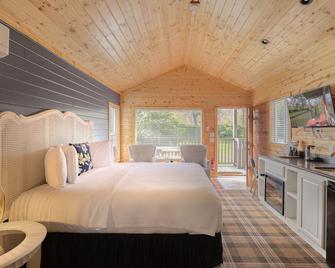 Carmel River Inn & Cottages - כרמל ביי דה סי - חדר שינה