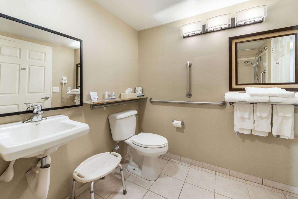 Comfort Suites Atlantic City North 63 1 2 0 Absecon Hotel
