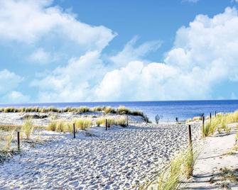 Nifty Apartment in Rövershagen near Sea - Rövershagen - Playa