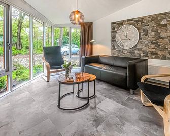 Awesome Home In Beekbergen With Wifi - Beekbergen - Huiskamer