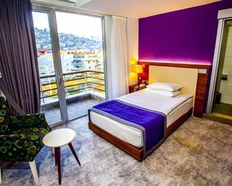 Business Palas Otel - İzmit - Bedroom