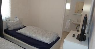 Pension Relax - Offenbach am Main - Bedroom