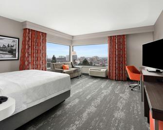 Hampton Inn & Suites Spokane Downtown-South - Spokane - Bedroom