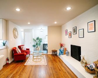 Gorgeous 7br 3ba Family Home in Maryland - Oxon Hill