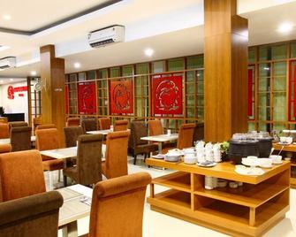 Dragon Inn Kendari - Kendari - Restaurante