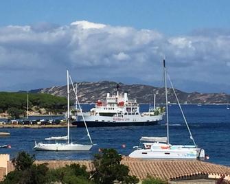 Three-room apartment in the splendid Residence Capo D'Orso Marina - Palau - Palau