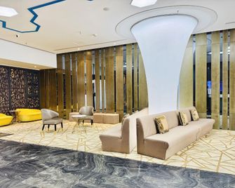 Starway Hotel Changji Zhongshan Road Huijia Times - Changji - Lobby