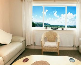 The Mount Guest House - Ludlow - Living room