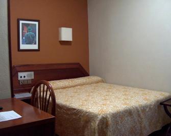 Hotel Ovetense - Oviedo - Bedroom