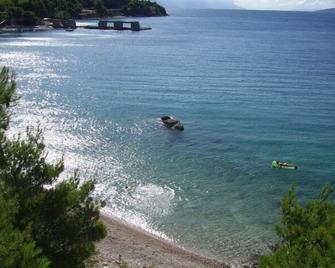Villa Sanja - Omiš - Strand
