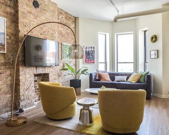 Beautifully Remodeled Third Floor Flat in River North - 3N - Chicago - Sala de estar