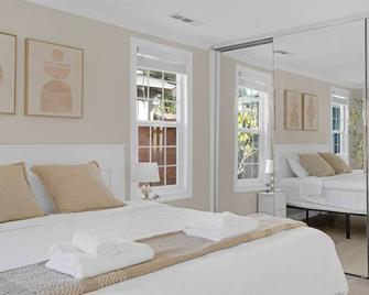 Louis SJ · Family Home w/ Gym & Office in Prime Location - San Jose - Bedroom