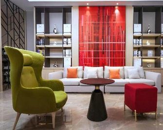 Borrman Hotel (Yongzhou High-Speed Railway Station Vision Plaza) - Yongzhou - Sala de estar