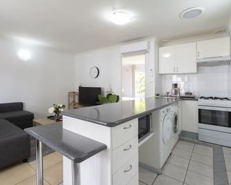 Lotus Stay Manly - Apartment 31G - Manly - Kitchen