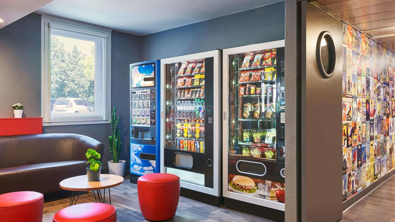 هوتل إف1 سانت رويسي سي دي جي