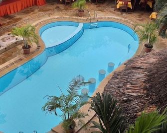 Bofa Beach Resort - Kilifi - Pool