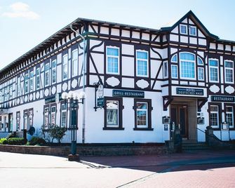 Hotel Deutsches Haus - Munster (Örtze) - Building