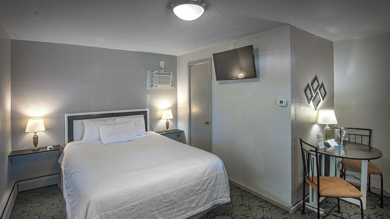 Spirit Lake Resort & Motel