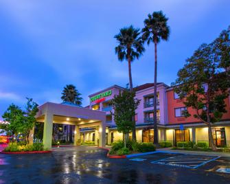 كورتيارد باي ماريوت أوكلاند إيربورت - أواكلاند (كاليفورنيا) - مبنى