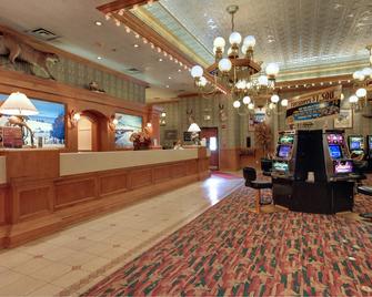 Americas Best Value Gold Country Inn & Casino - Elko - Front desk