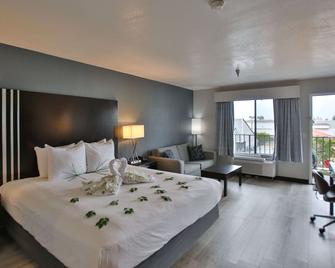 Best Western Surf City - Huntington Beach - Ložnice