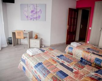 Pensión Parque del Ebro - Logroño - Habitación