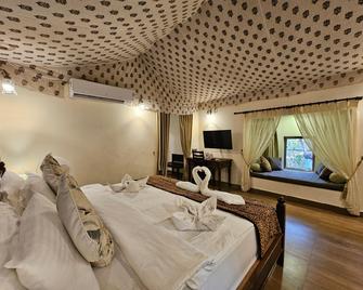 Gir Lion Safari Camp Sasan Gir - Sasan Gir - Bedroom