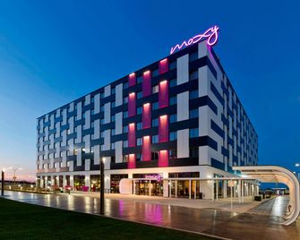 Moxy Vienna Airport - Viena - Edificio