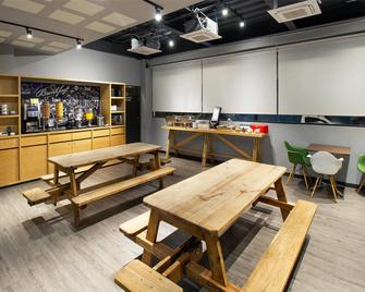 Hotel MX Aeropuerto Cdmx, Trademark Collection By Wyndham - Mexico City - Facilitet i boligen