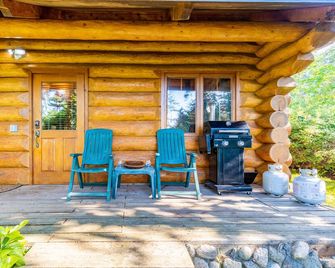 Penn Cove Overlook by AvantStay | Cabin w/ Views - Oak Harbor - Binnenhof