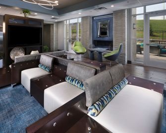 Holiday Inn & Suites Arden - Asheville Airport By IHG - Arden - Gebouw