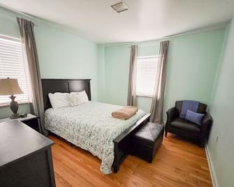 Make your visit to the beautiful city of Berea memorable! - Berea - Bedroom