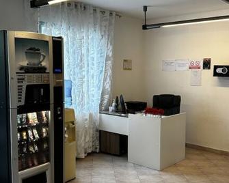 Hotel Aragats - Toulouse - Front desk