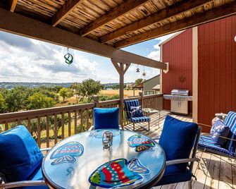 New Listing. Waterfront 4 B/R, 3 bath, Townhouse. Sleeps 9. Just renovated. - Lakeway - Balkon