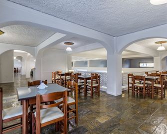 Hotel Amalia - סקופלוס