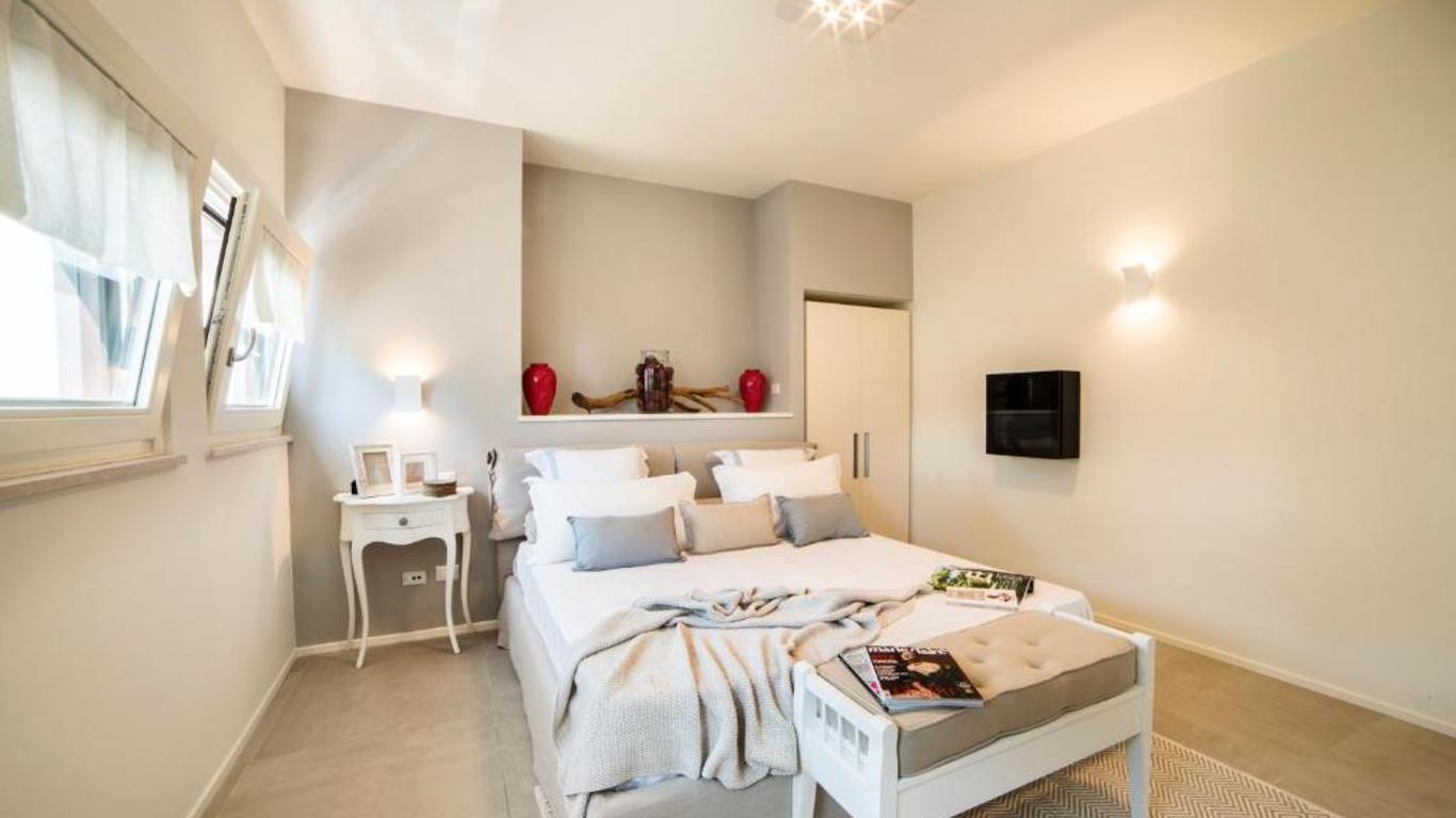Riviera Carducci Rooms