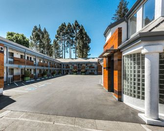 Menlo Park Inn - Menlo Park - Bâtiment