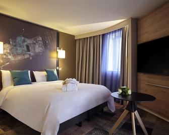 Hôtel Mercure Le Havre Centre Bassin du Commerce - El Havre - Habitación