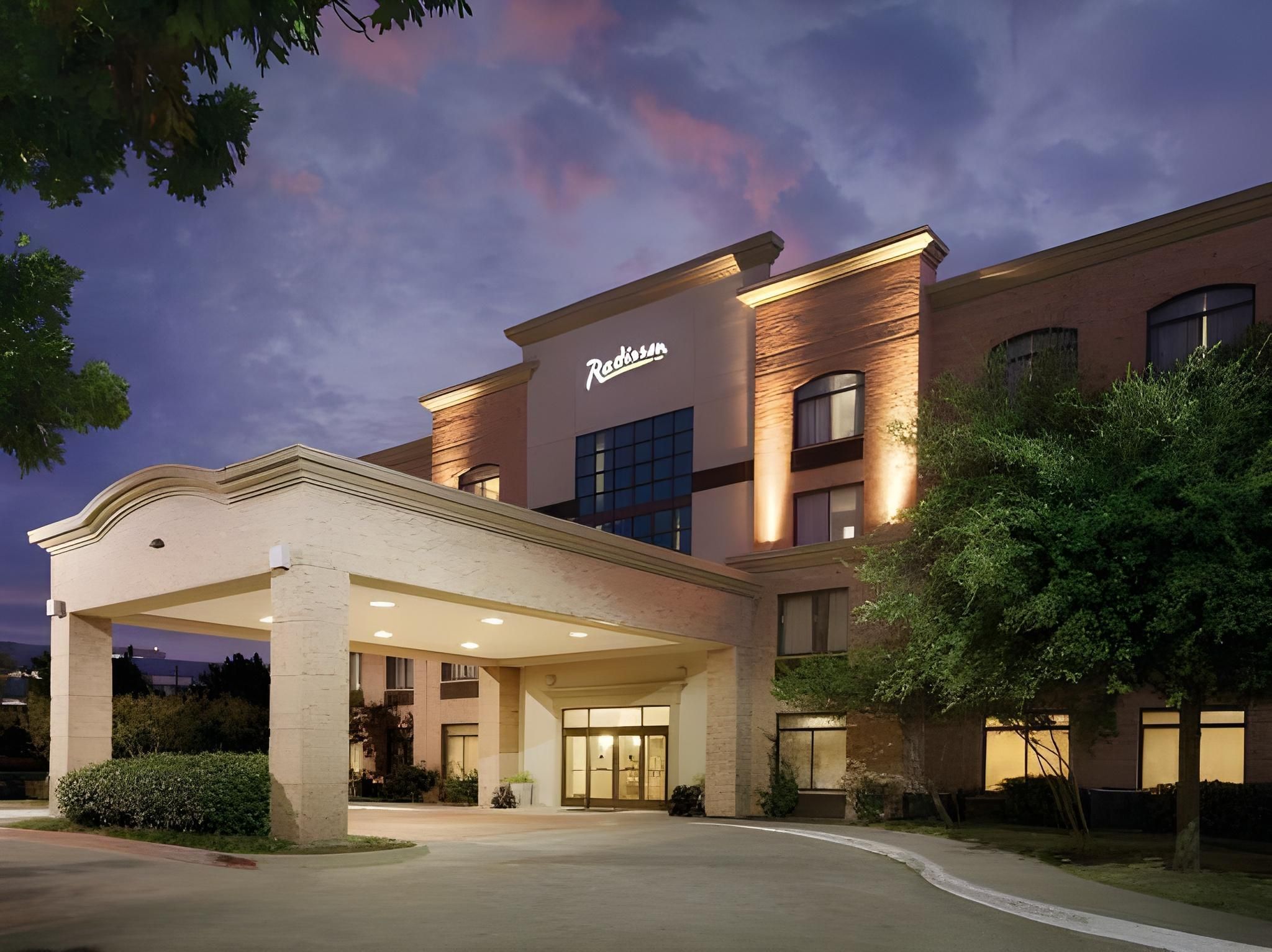 Pace Hotel Addison - אדיסון - בניין