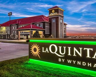 La Quinta Inn & Suites by Wyndham North Platte - North Platte - Bygning
