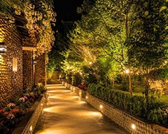 Hotel Mirage - ศรีนาการ์ - วิวภายนอก