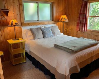 Lake Superior 2 Br Cottage In Copper Harbor Michigan - Copper Harbor - Habitación