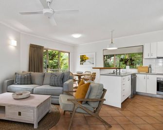 4 Munna Cove - Noosaville - Wohnzimmer